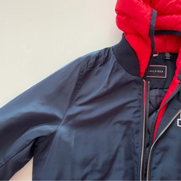 TOMMY HILFIGER Logo-Embroidered Quilted Navy Red Bomber Jacket Down Lining Small - Picture 4 of 16